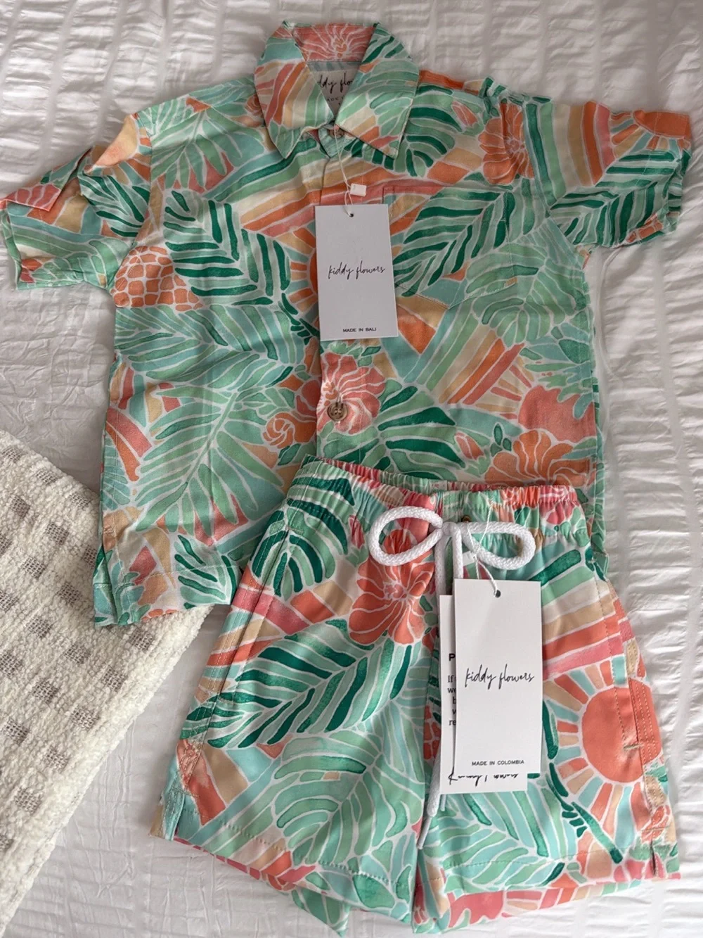 12 Month Floral Tropical Set - Green & Peach